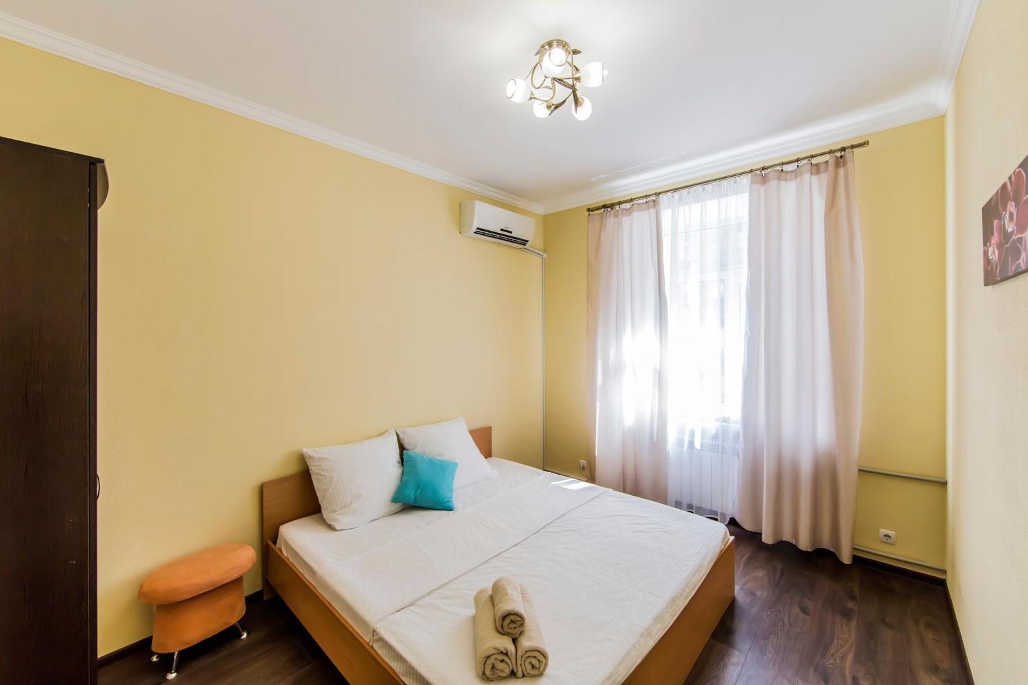 Комфорт- Апартаменти Біля Хрещатика Kyiv Exterior photo